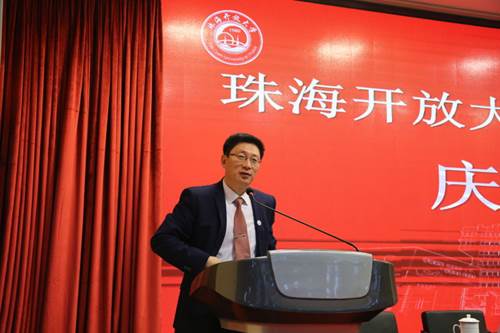 说明: https://zhou.zhcpt.edu.cn/__local/E/16/E1/8EF4068AECE11836CEF4D2933F6_0550298F_12BB7.jpg